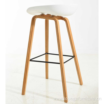 Modern design PP seat bar chair wooden leg